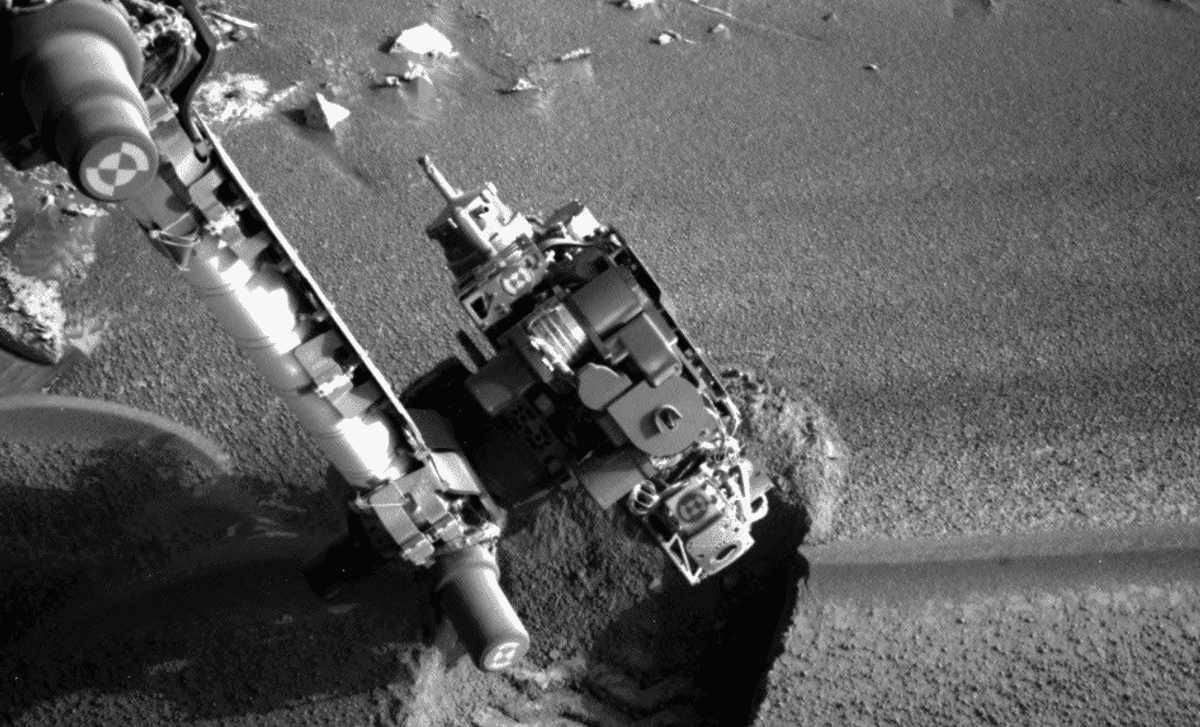 NASA's Curiosity Rover Uncovers New Clues Hidden In Mars’ Wind-Shaped Landscape