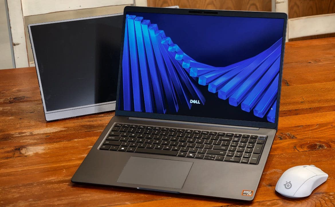 Dell Pro 5 Series 16 Review: What a Modern Enterprise Desktop Replacement Should Be